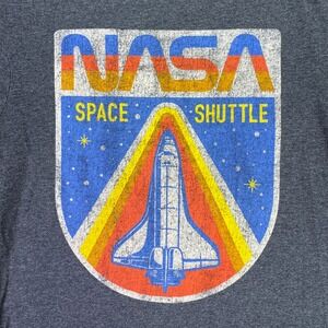 Fifth Sun NASA Space Shuttle Graphic‎ T Shirt Men's Size Small Charcoal Gray